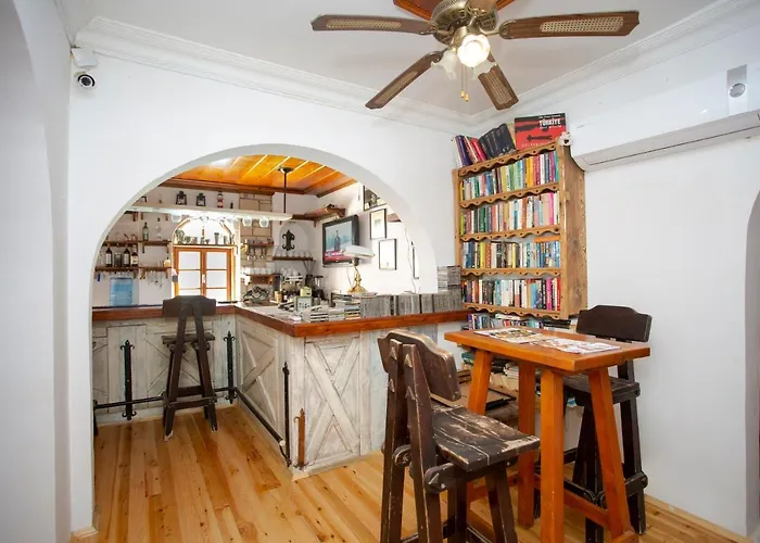 Aquarius מלון דירות 4*