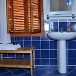 Aquarius 4*