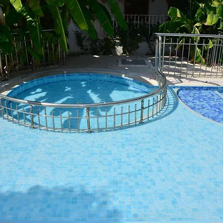 Aquarius 4* Сіде