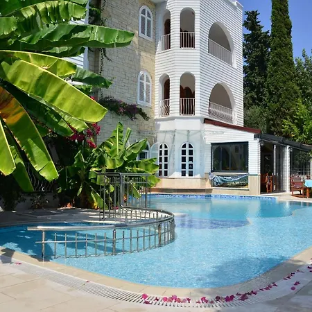 Aquarius Aparthotel