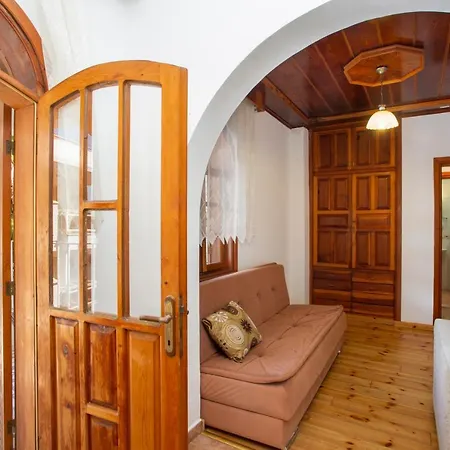 Aparthotel Aquarius *