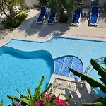 Aquarius Aparthotel 4*