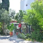 Aquarius Ξενοδοχείο με διαμερίσματα 4*