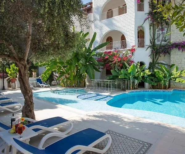 Aquarius Ξενοδοχείο με διαμερίσματα 4*