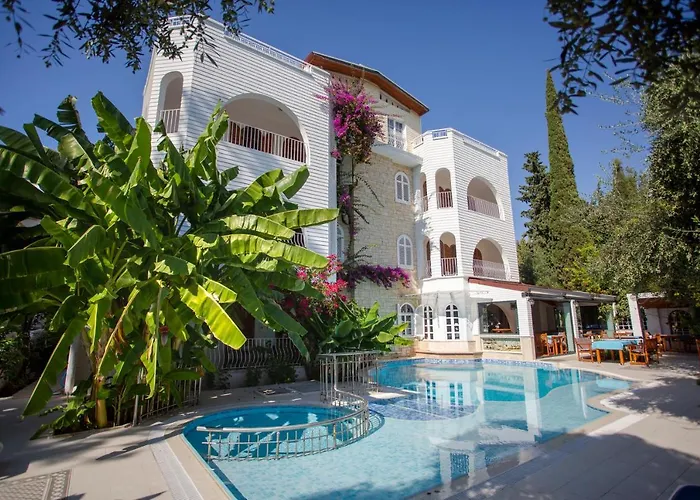 Aquarius Ξενοδοχείο με διαμερίσματα 4*